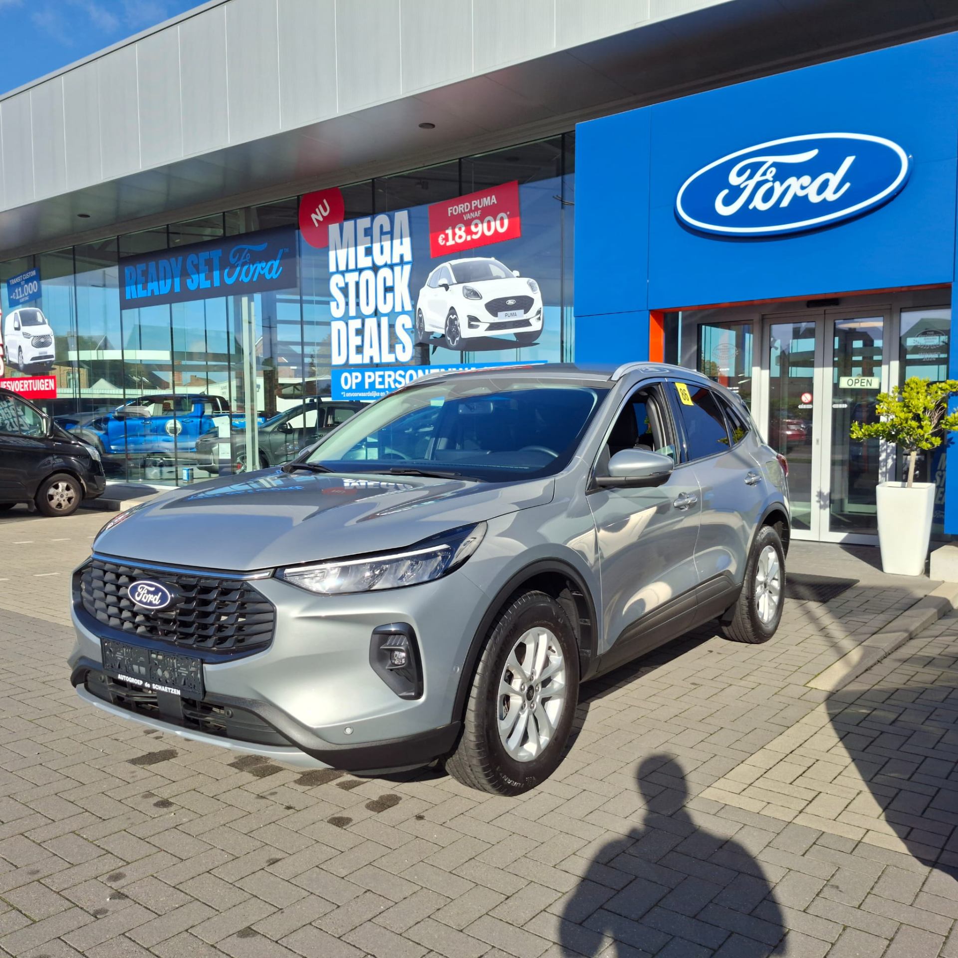 Ford Kuga 2.5i Full HYBRID / Winter Pack / Driver Assistance / Adaptive Cruise control / 2851Km