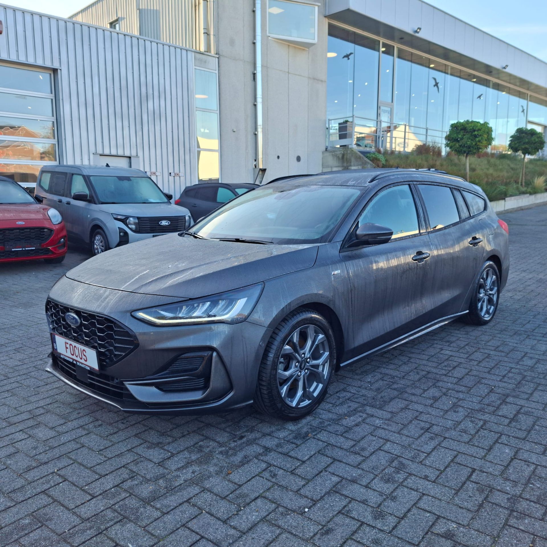 Ford Focus ST – Line Clipper 1.0i Ecoboost MHEv M6 / 17&Prime; Velgen / Elek Kofferklep