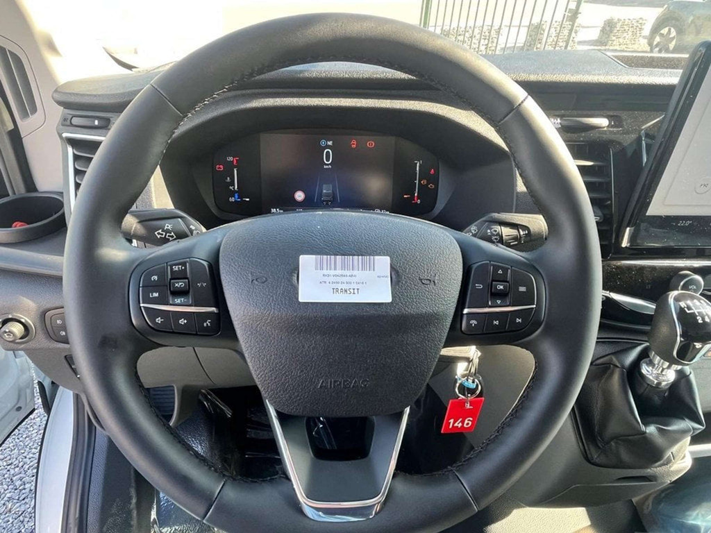 Ford Transit 2.0EcoBlue 130PK M6 RWD Meubelbak met hydraulisch