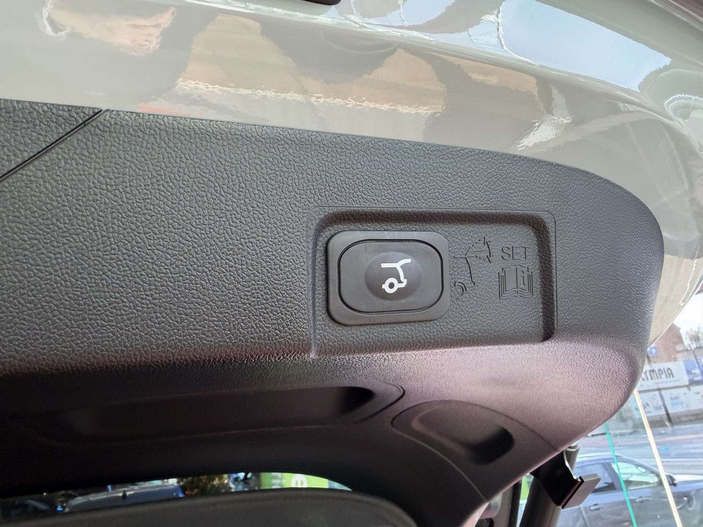 Ford Puma EcoBoost mHEV ST AUT