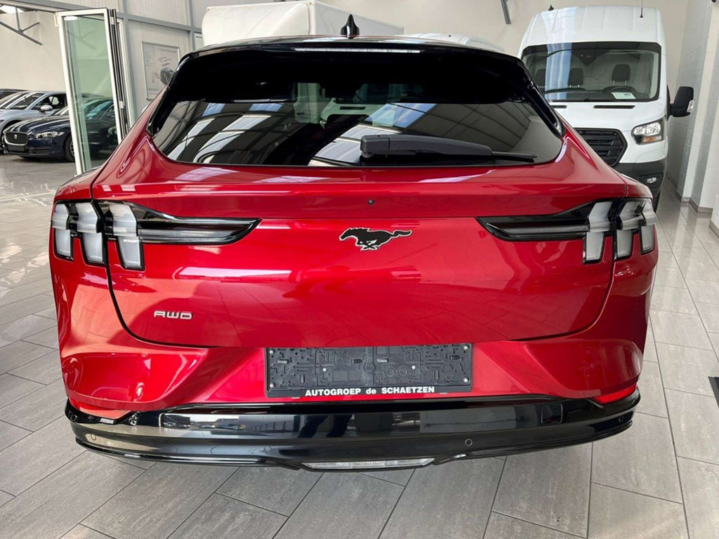 Ford Mustang Mach-E 76 kWh Premium AWD