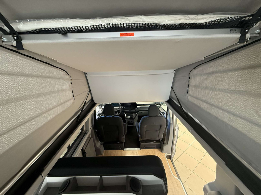 Ford Transit Custom Ford Transit Nugget CAMPER – Stock!