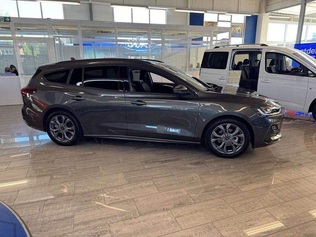 Ford Focus Clipper ST-line Ecoboost 125mhev