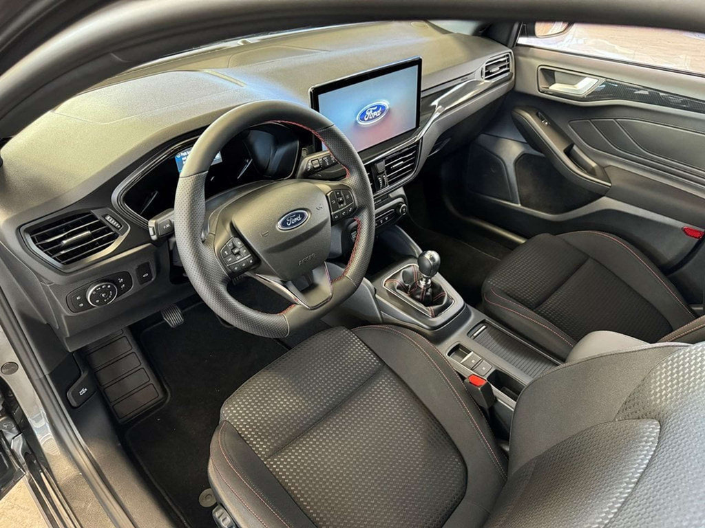 Ford Focus Clipper ST-line Ecoboost 125mhev