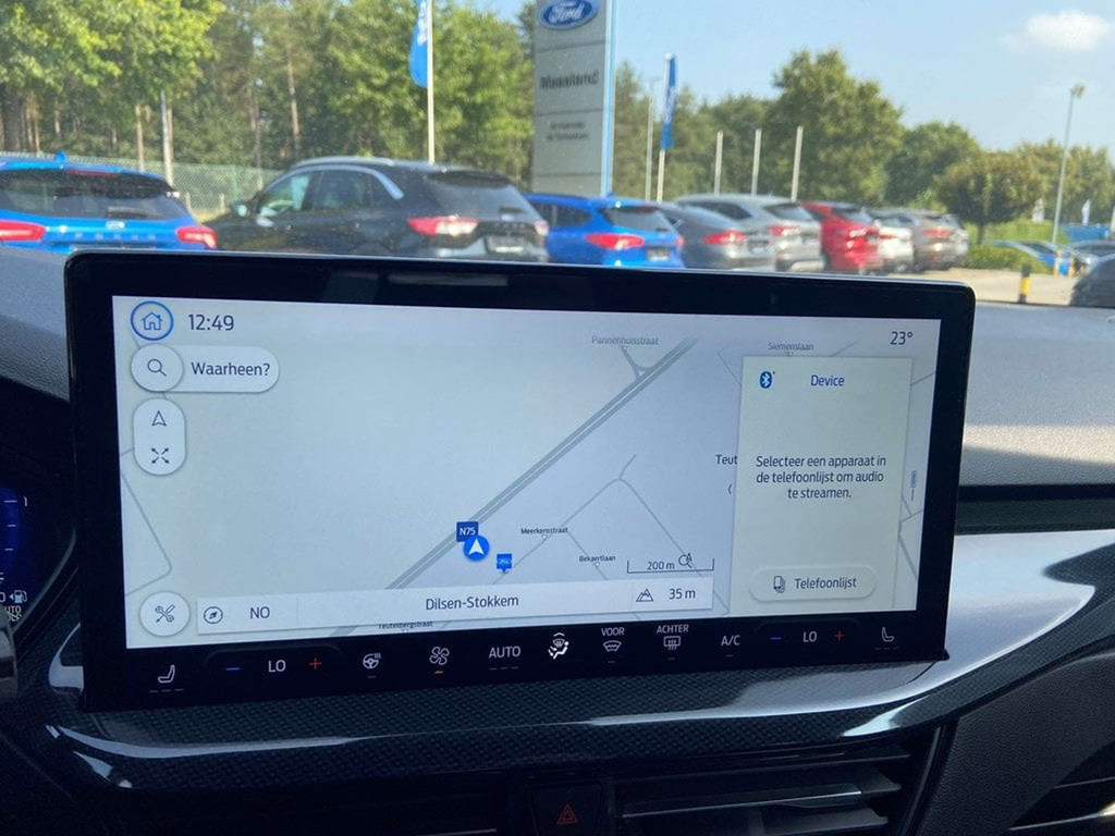 Ford Focus ST line 1.0 125 pk met winterpack / 1 jaar garant