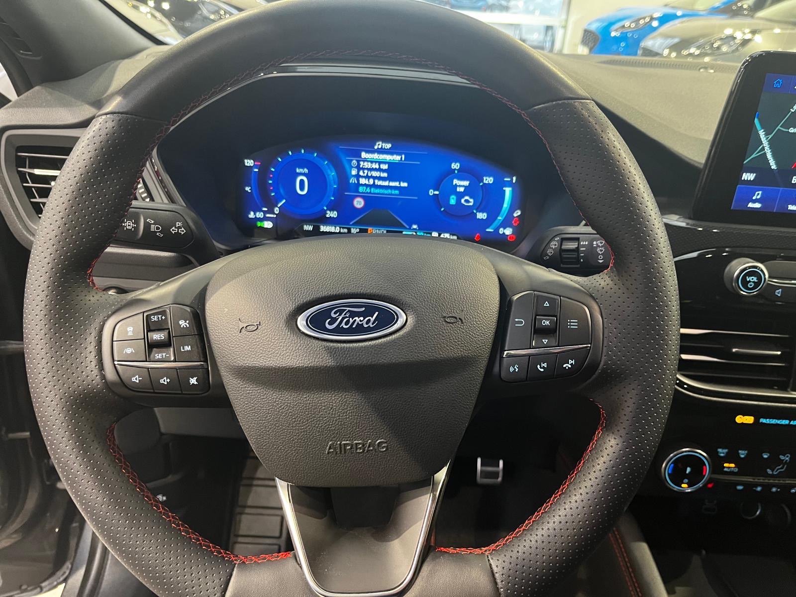 Ford Kuga PHEV ST-Line X