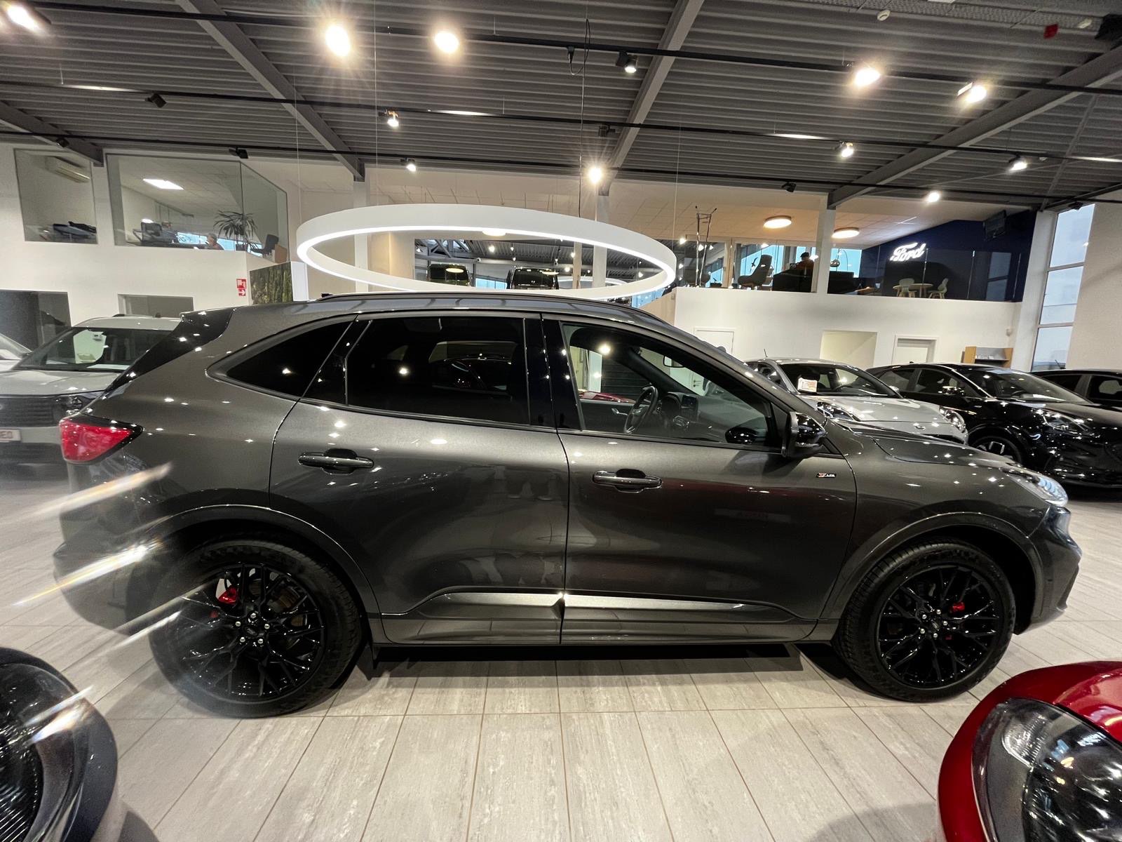 Ford Kuga PHEV ST-Line X