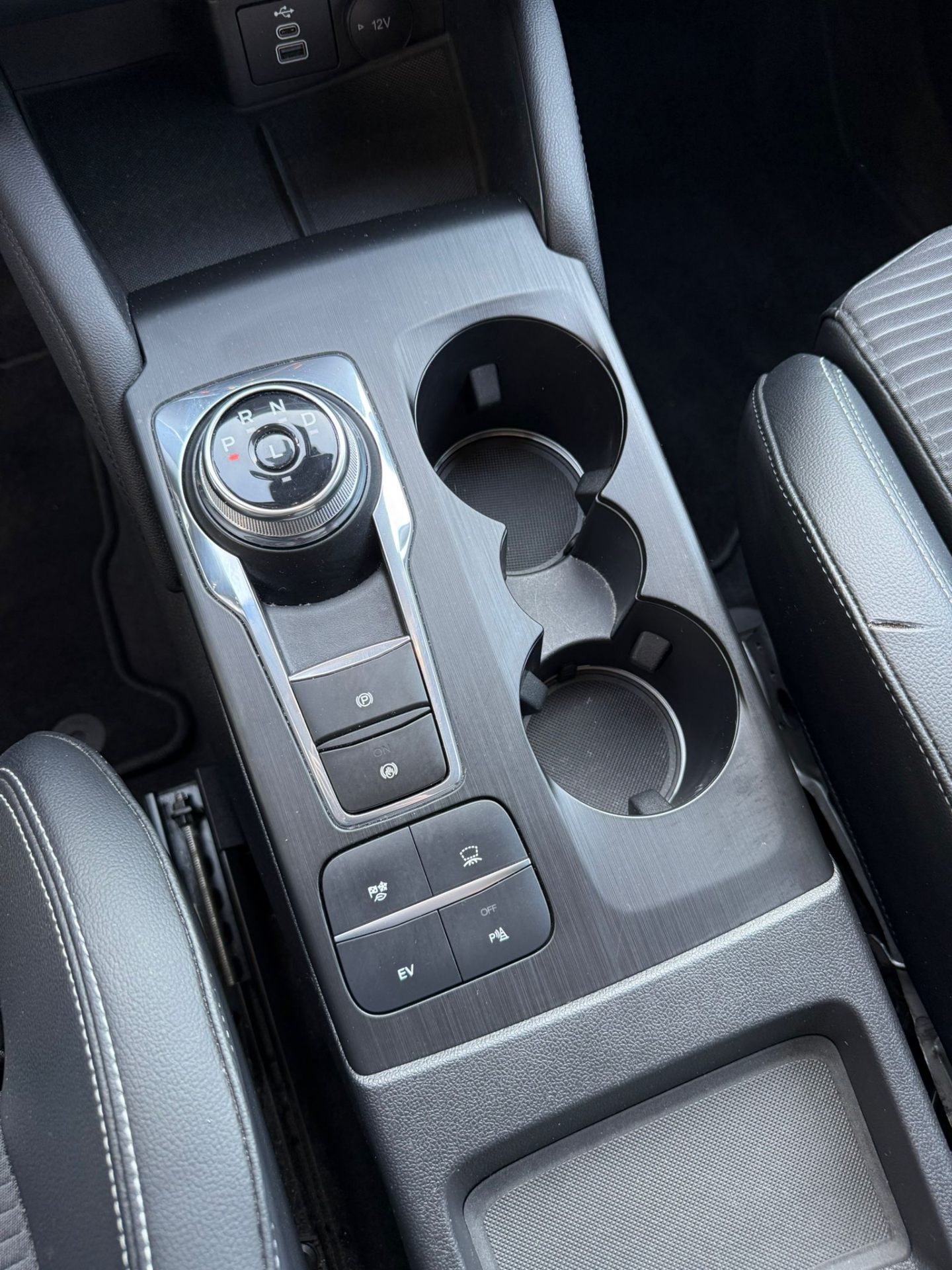 Ford Kuga Titanium PHEV AUT