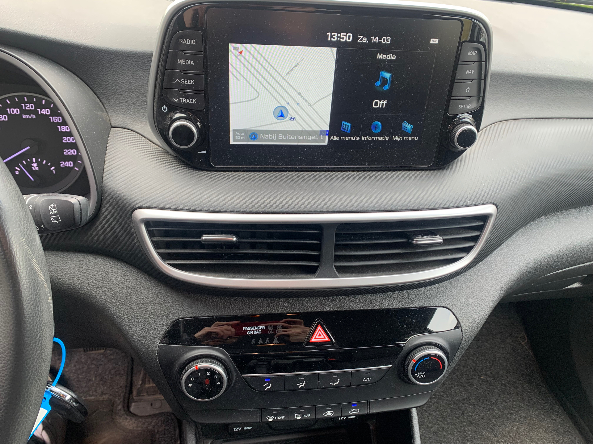 Hyundai Tucson 1.6Benzine Inspire Navi **PROPERE WAGEN + 1J GARANTIE**