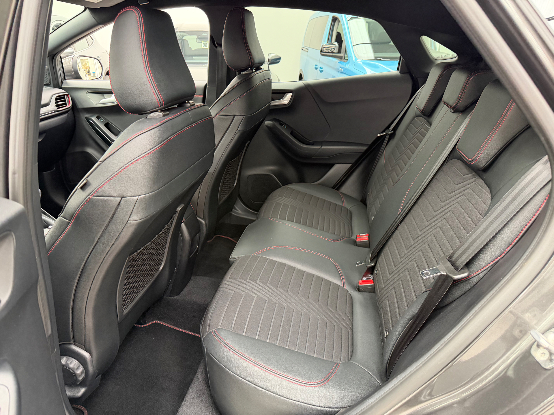 Ford Puma EcoBoost mHEV ST-Line