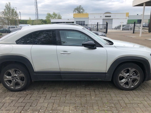 Mazda MX-30 MAZDA E-SKYACTRIV 145 PK Skycruise Industria