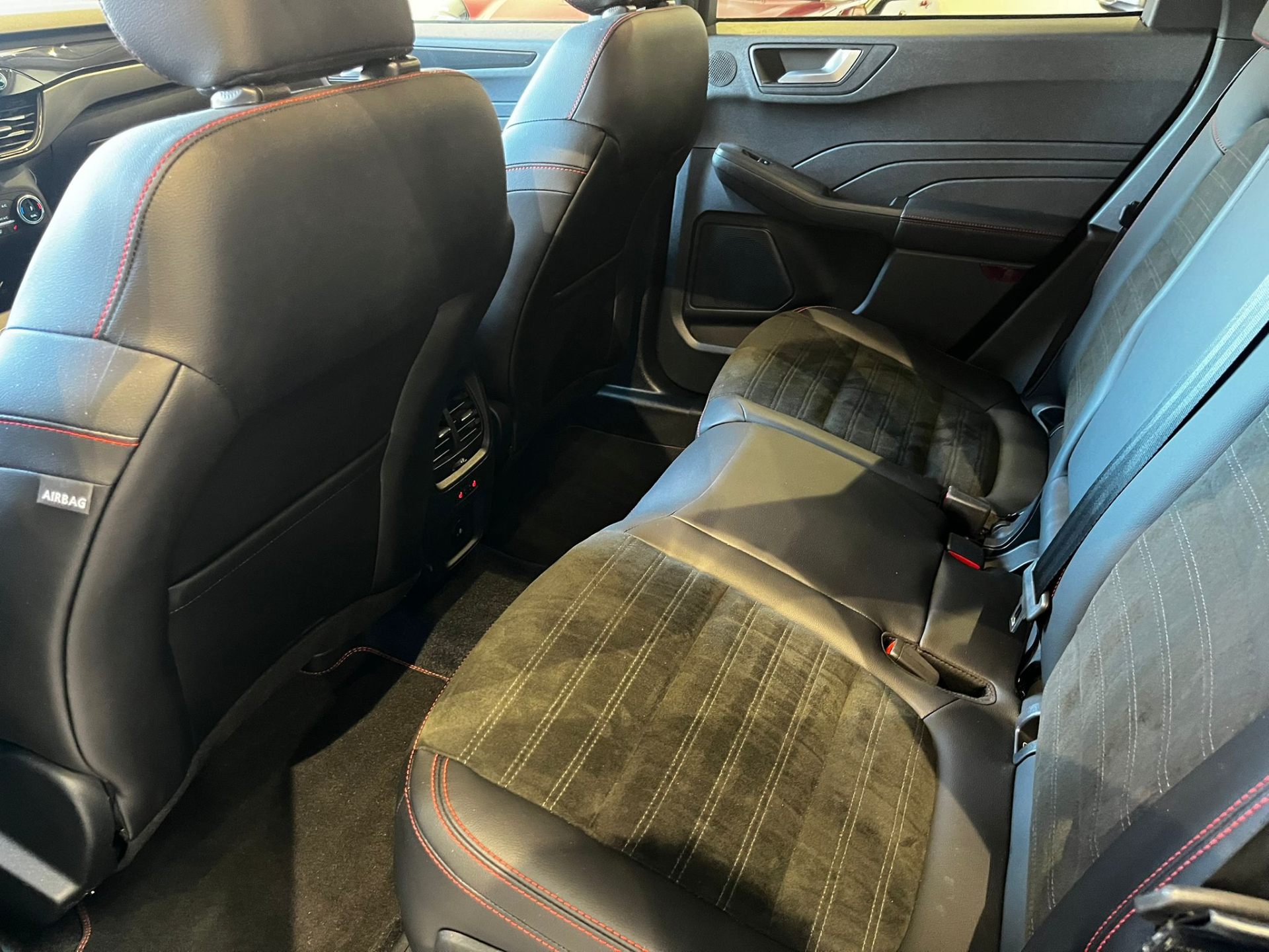 Ford Kuga PHEV ST-Line X