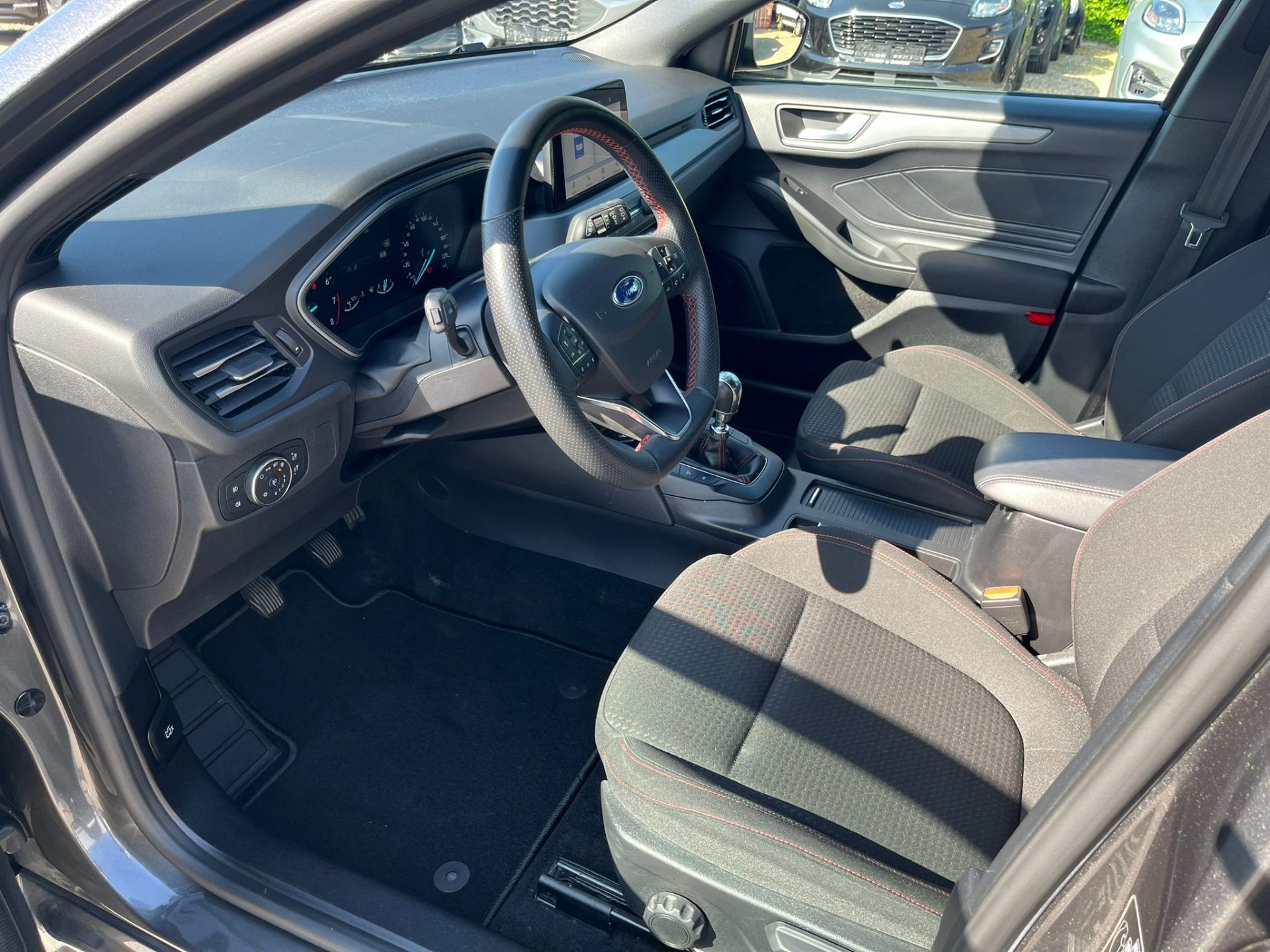 Ford Focus EcoBoost mHEV ST-Line